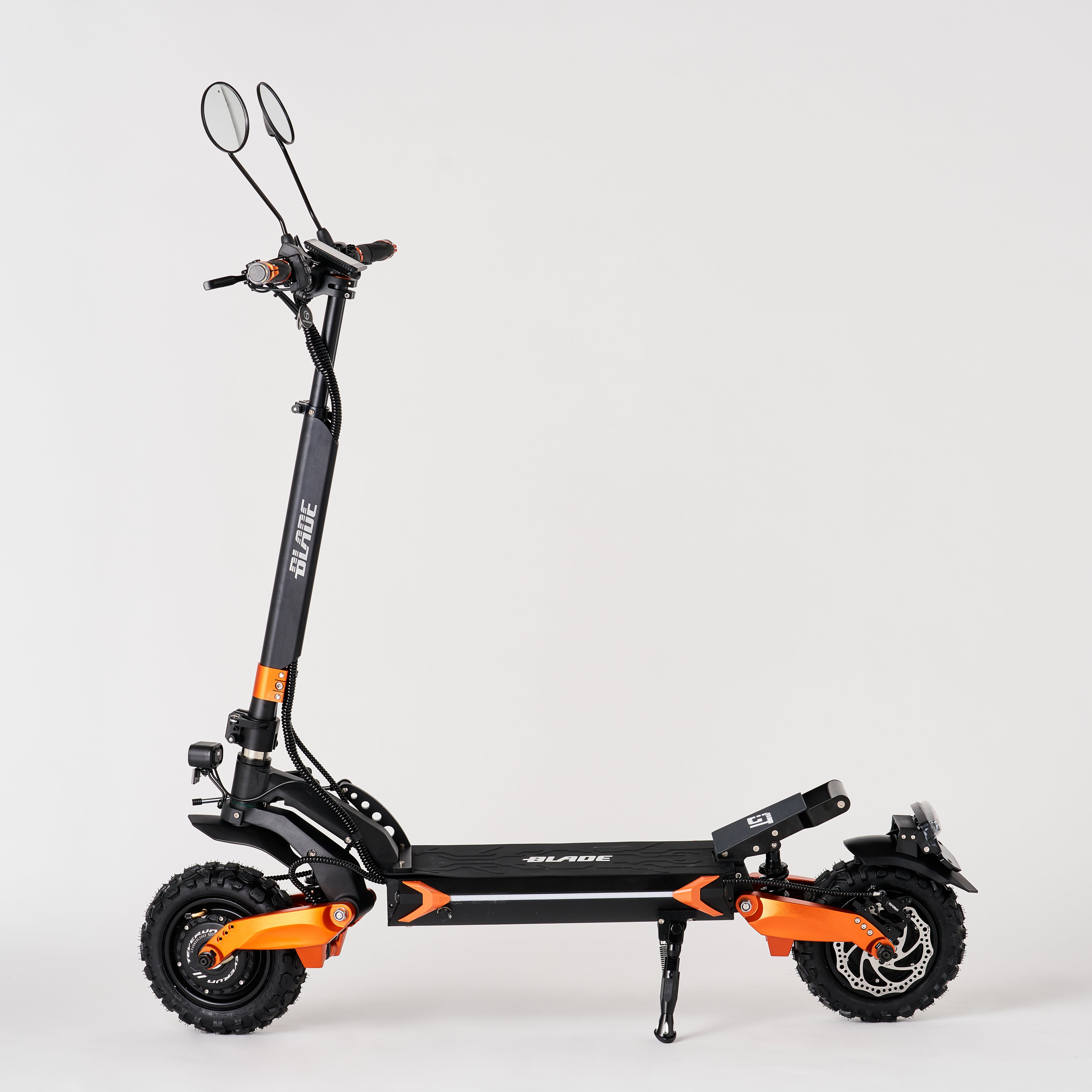 スーパーセール【20%OFF】BLADE GTⅡ 電動キックボード 500W×2 オフロードタイヤ(公道走行可能 / 原付二種)