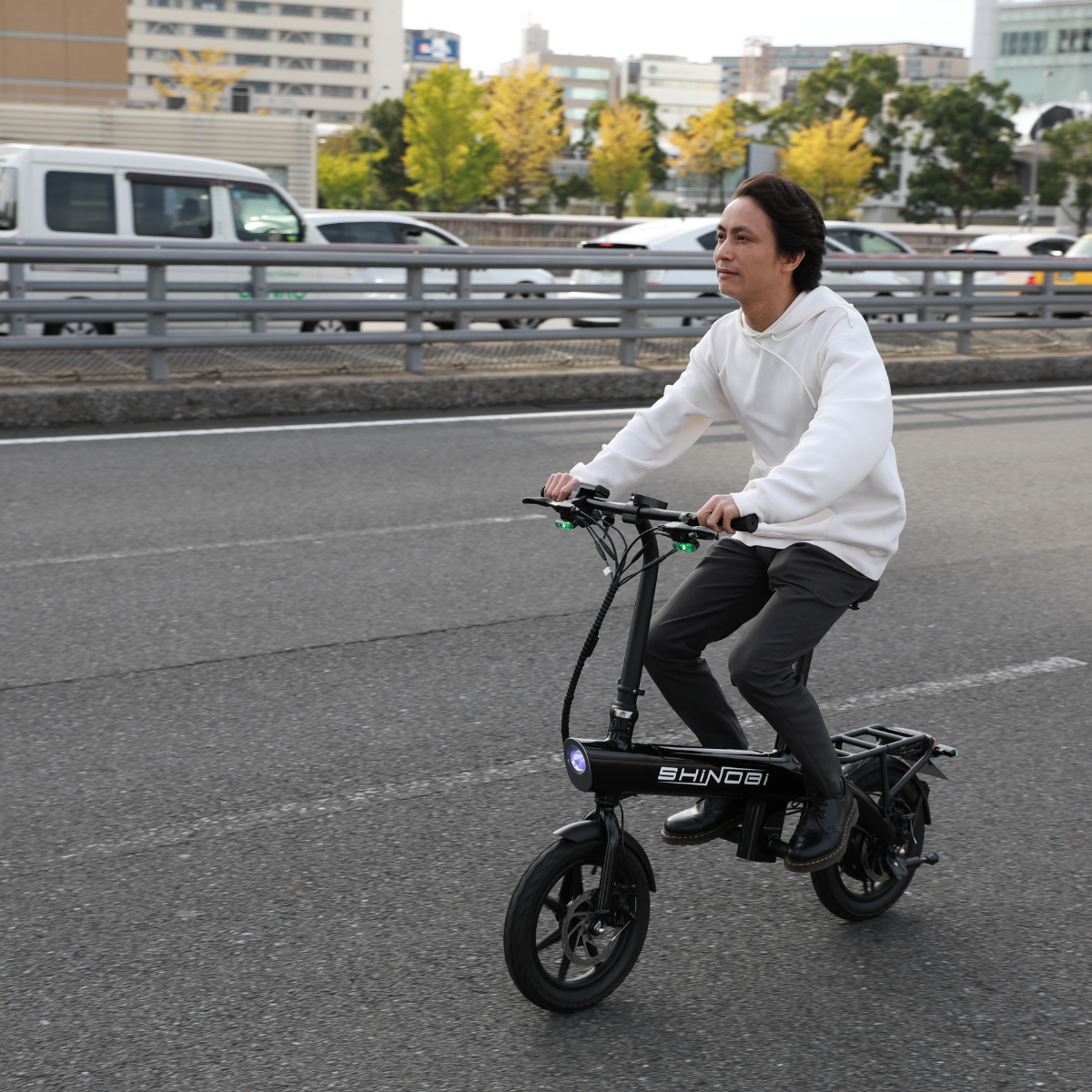 SHiNOBi T 特定小型原動機付自転車